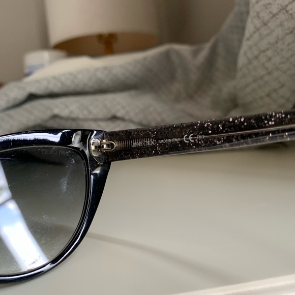 JIMMY CHOO | Black cat-eye shaped frames embellished with glitter Sunglasses - Picture 7 of 9
